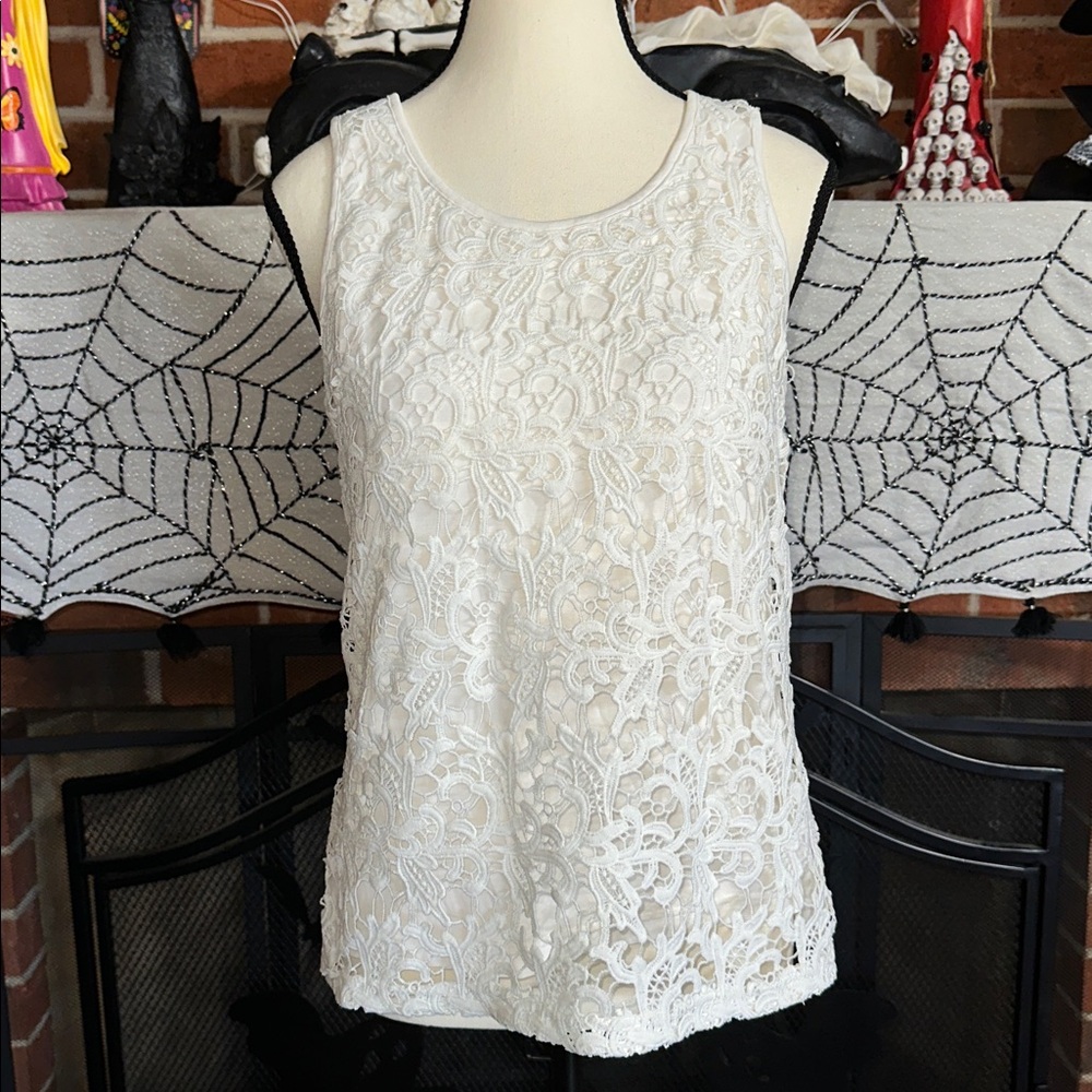 Solitaire Chic White Crochet Top - image 2